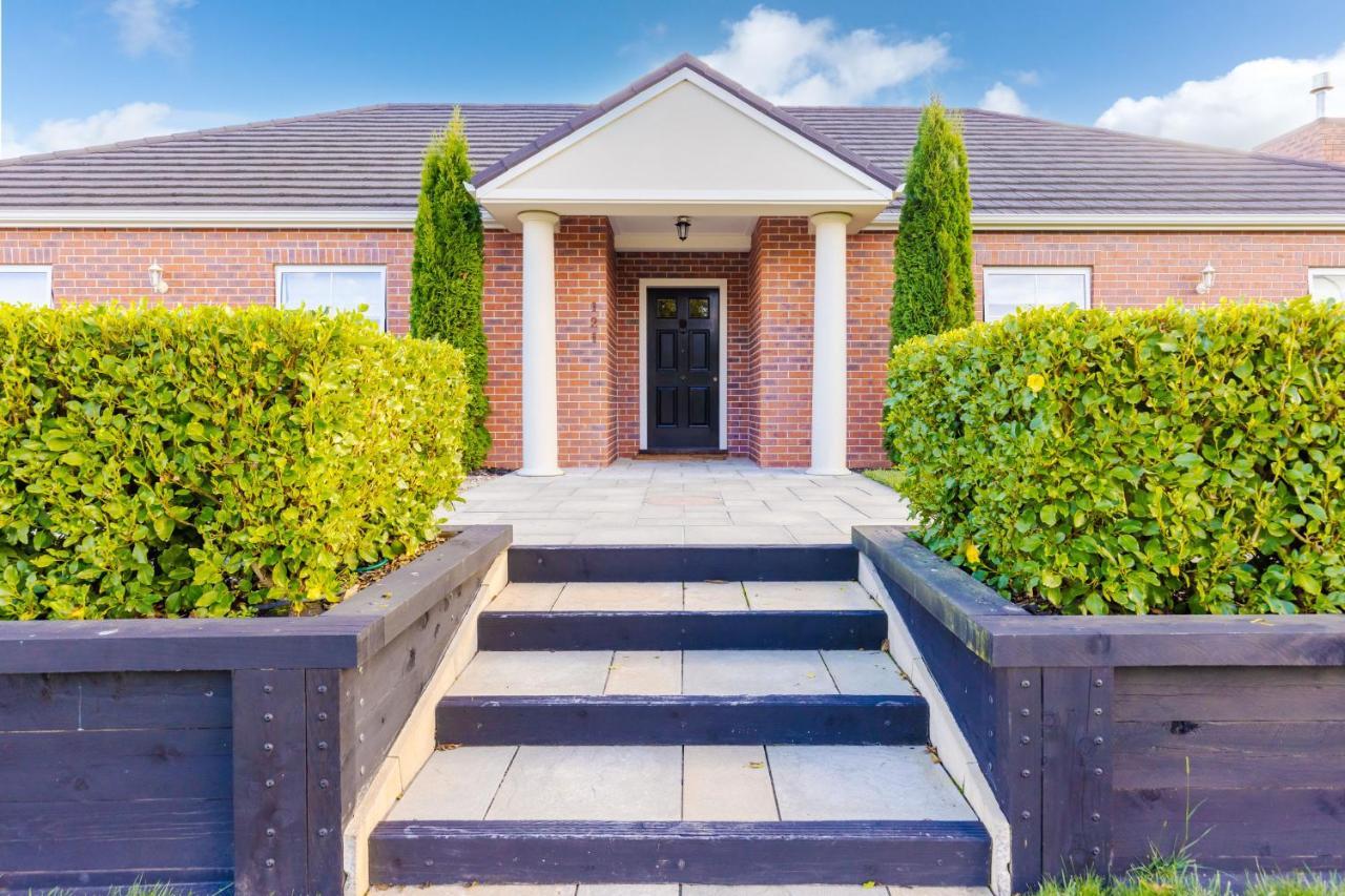 Sweet Magnolia 1 Or 2 Bedroom Suite St Kilda Cambridge With Complimentary Continental Breakfast Exteriör bild