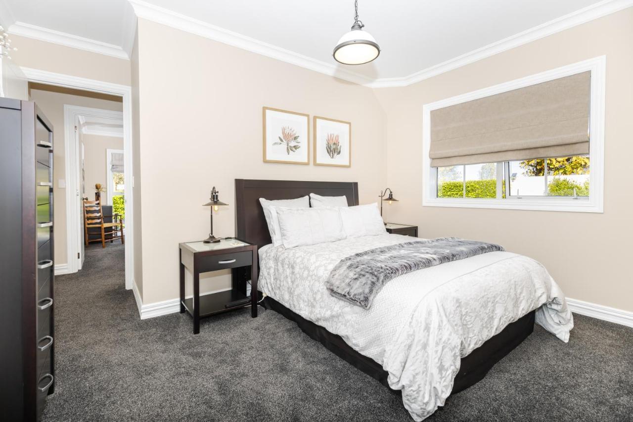 Sweet Magnolia 1 Or 2 Bedroom Suite St Kilda Cambridge With Complimentary Continental Breakfast Exteriör bild