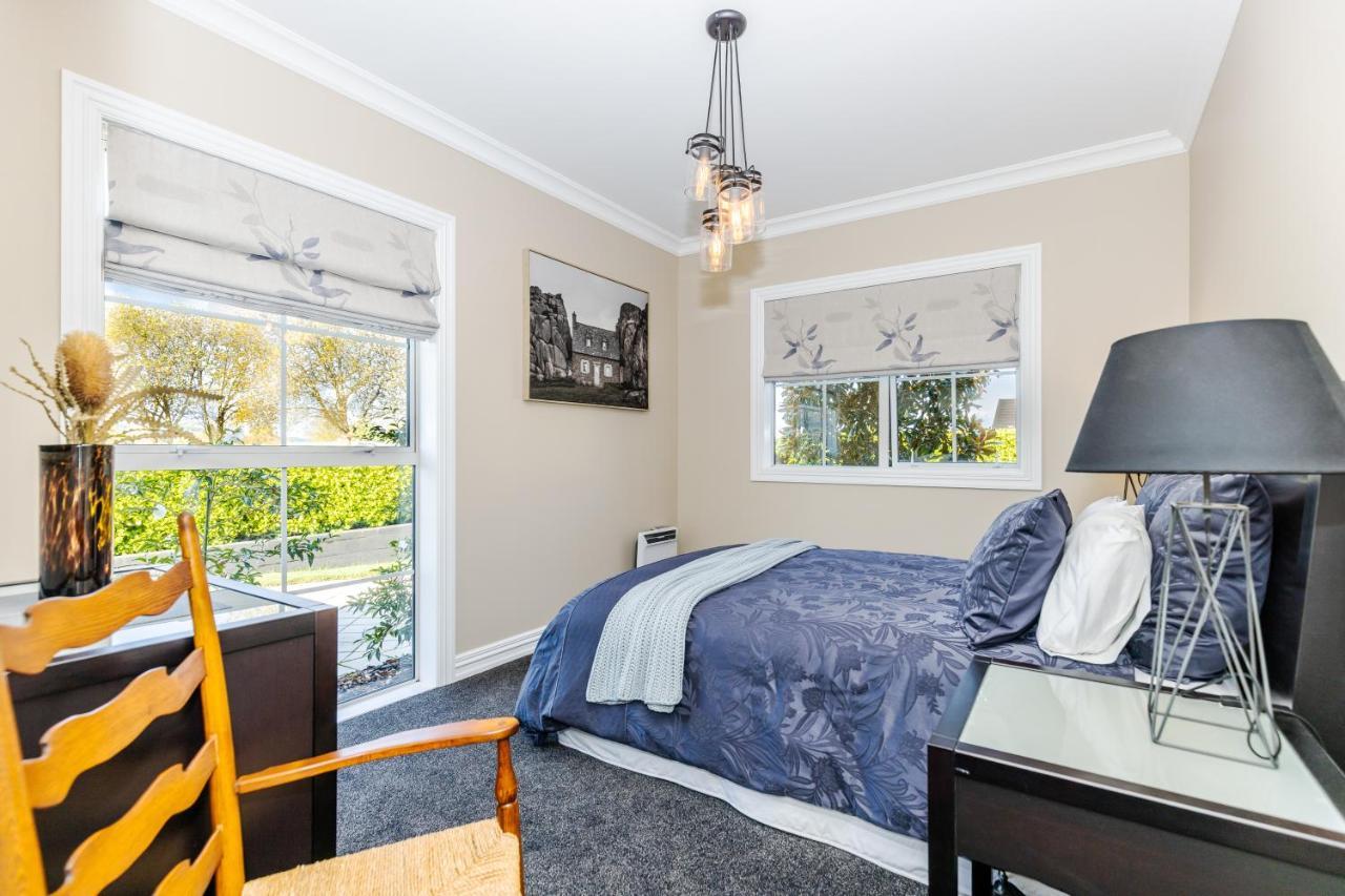 Sweet Magnolia 1 Or 2 Bedroom Suite St Kilda Cambridge With Complimentary Continental Breakfast Exteriör bild